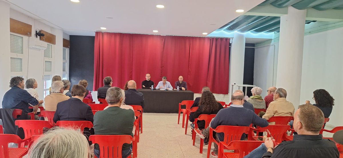 GranadaGeopark's tweet photo. Hoy estamos en #Gorafe, en las II Jornadas Megalíticas, coincidiendo con el 25 aniversario del Parque Megalítico. https://t.co/fEcfBz8iWc