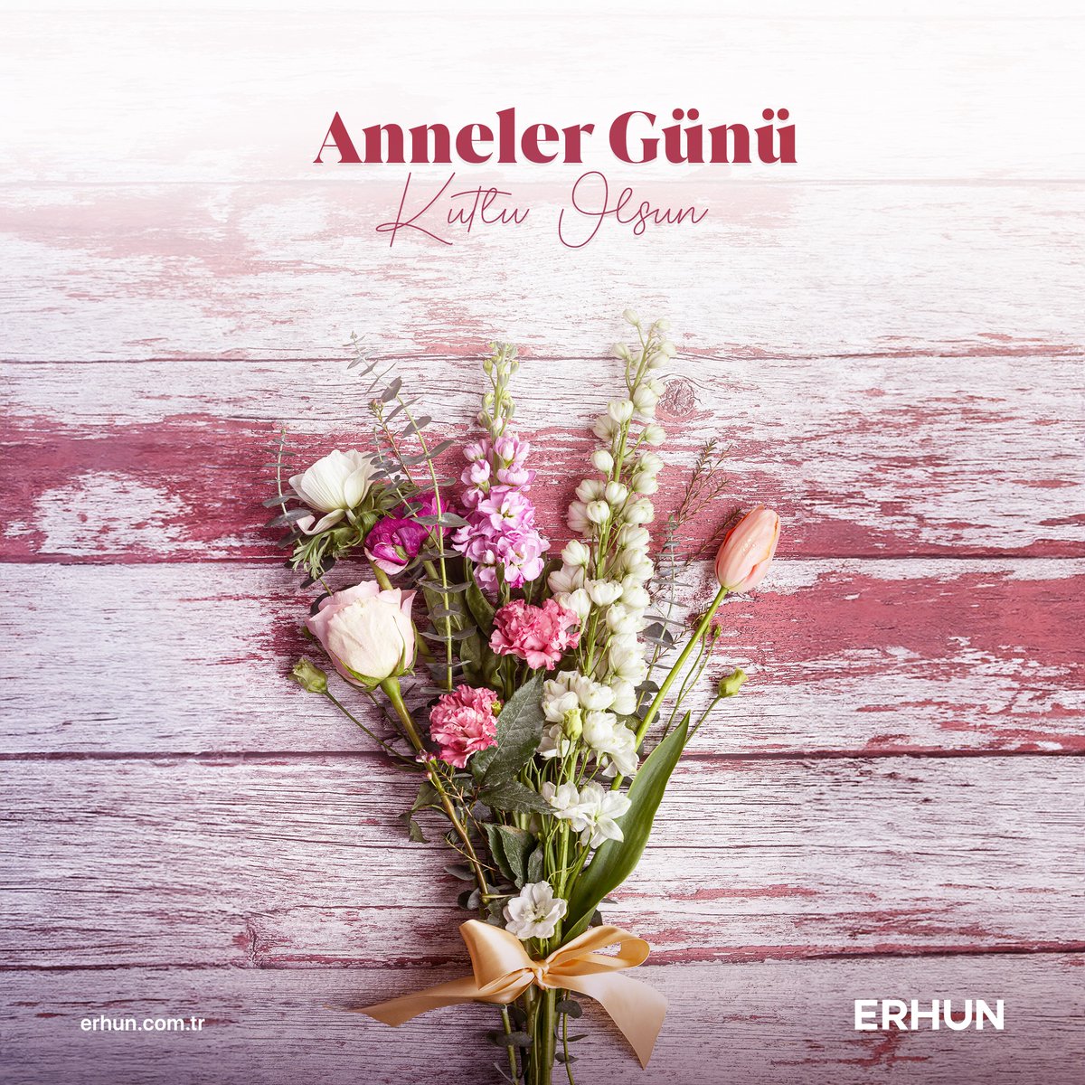 Sevgisiyle büyüten, sabrıyla yol gösteren tüm annelerin Anneler Günü kutlu olsun. 💐