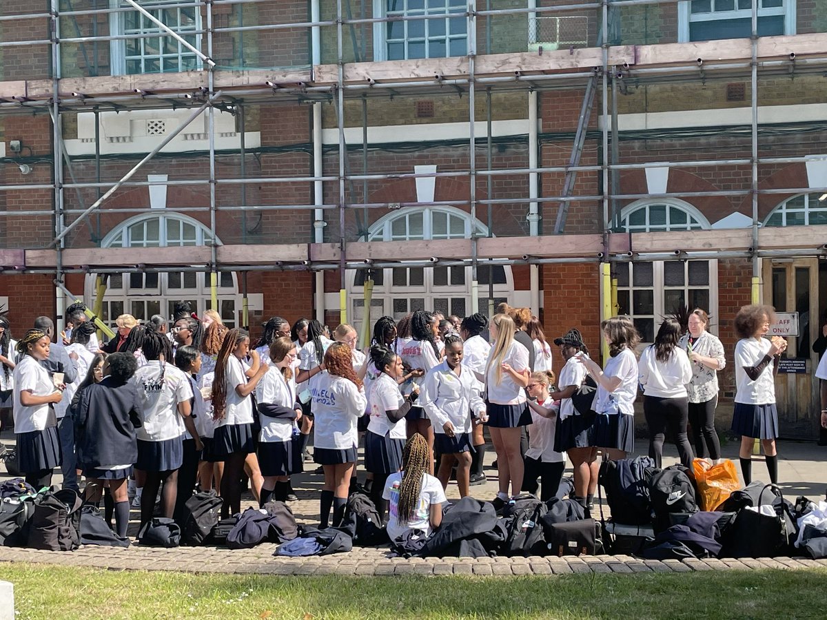 St Ursula's Convent School tweet media