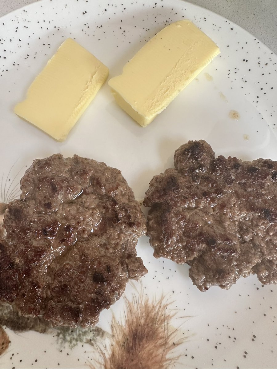 Carnivore Bull tweet media