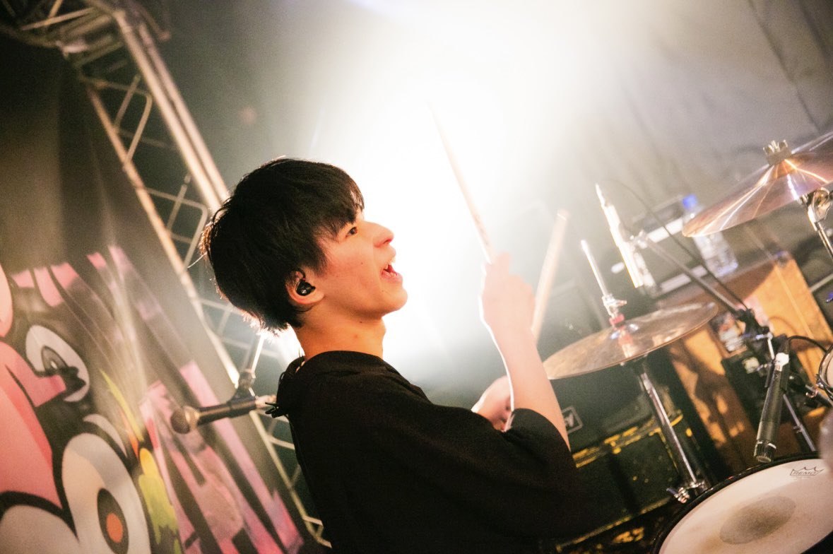 KANJYOU01SHIN's tweet photo. 2025.5.9 (Fri)
SHAKE HEAD LIVE 2025
名古屋栄TIGHT ROPE “ ZOO FESTIVAL‼︎”
Photos by @Hattori_phot
#感情DrumsSHINGEN #Drummer
#SHAKEHEAD #LIVE #Livephoto
#ロック #バンド #ライブ #ライブ写真 https://t.co/wMkKhjwqRp