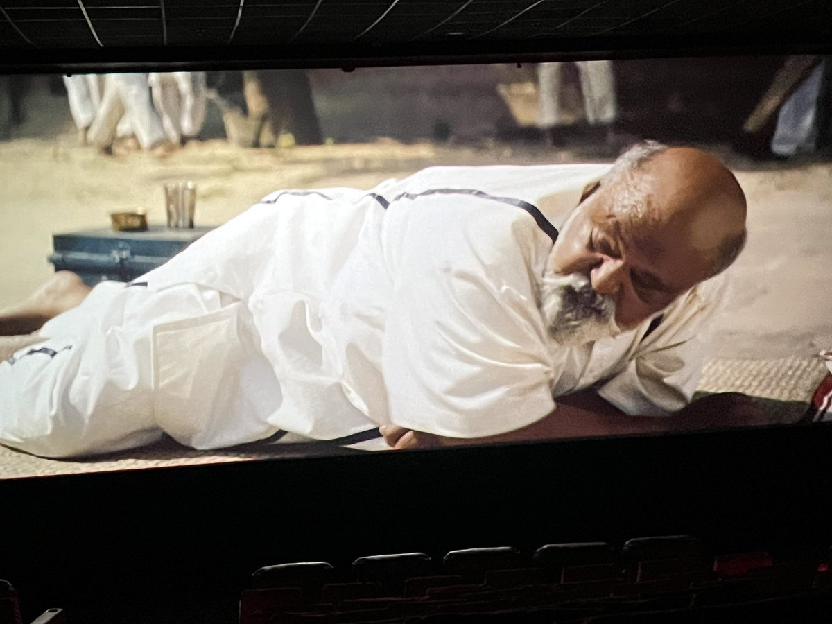 rishitatelecom's tweet photo. I watched this movie again @ajaydevgn done a fantastic acting #Raid2…. All the actors was wonderful..@tamannaahspeaks again rocks..!!!
❤️❤️❤️
#Riteshdeshmukh
#souravshukla
#govindnamdev
#Raid2
#rajkumargupta
#bhusankumar
#AAFilms
#YOYOHoneySingh
#KumarMangatPathak https://t.co/icMR6dpwUx