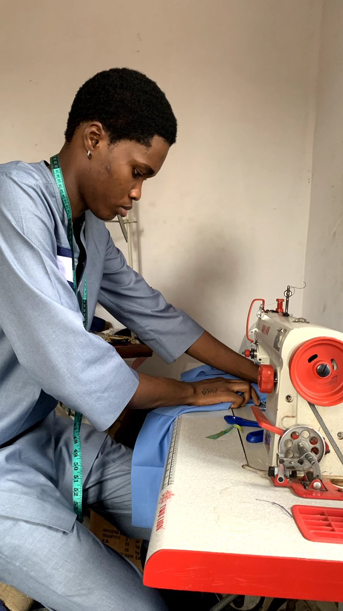 Hassign23's tweet image. Hi, I&apos;m Hassan and I&apos;m a fashion designer 👔