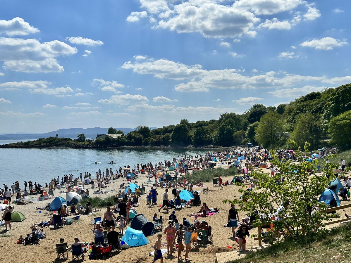 Benidorm? No - Silversands in Aberdour in Fife!
#Fife #Aberdour #Silversands #sun #beach #adventure #photography