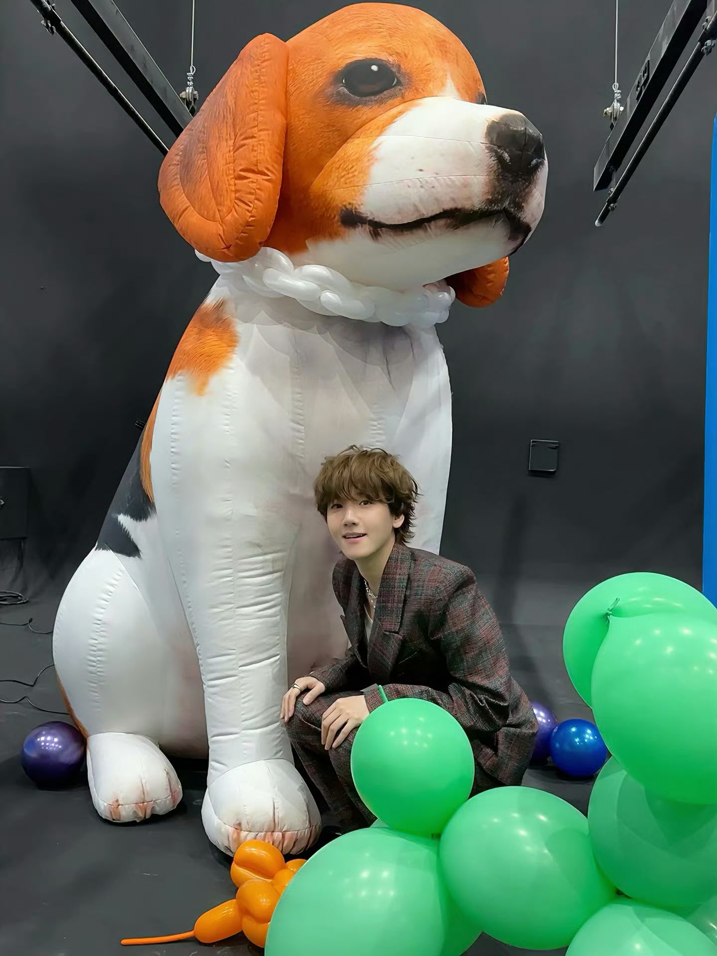 Gqljzd8b0AAyd_s.jpg:orig