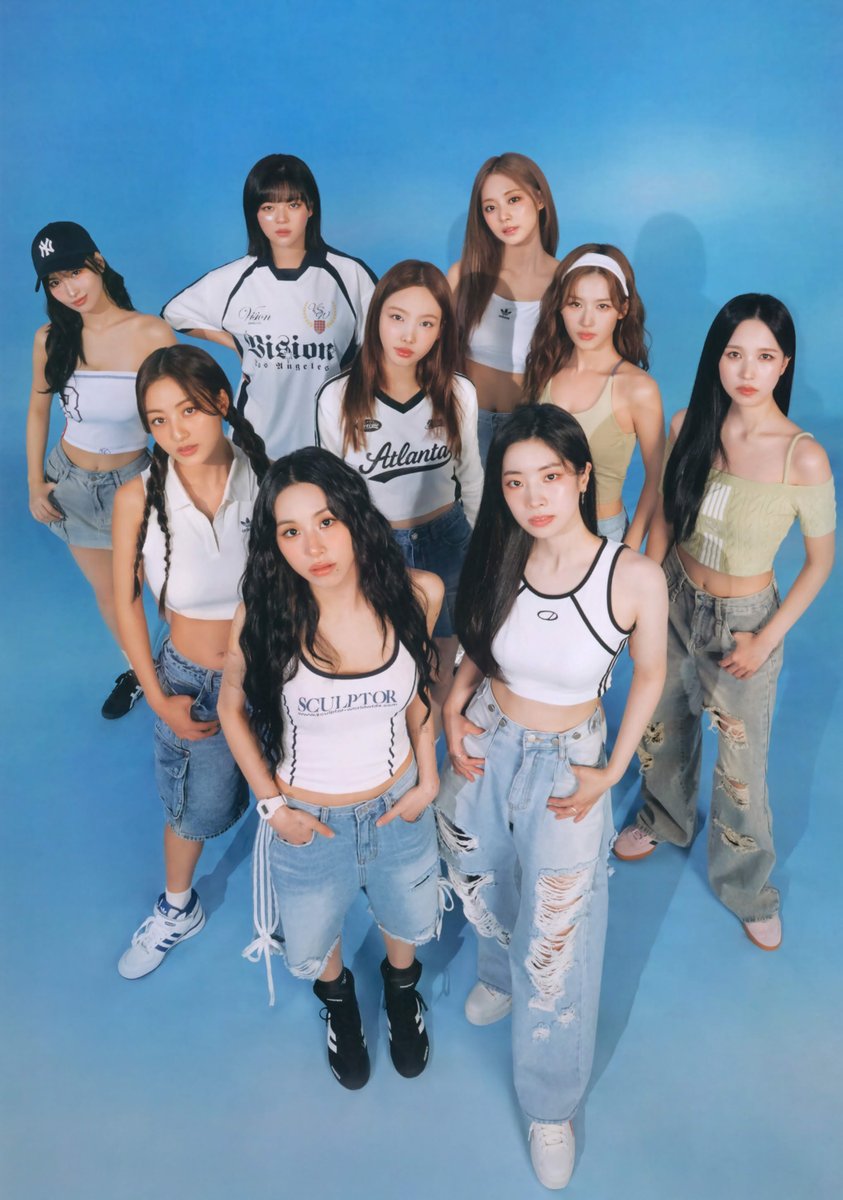 godmitzu's tweet photo. TWICE's comeback and world tour are imminent, expected in the third quarter of the year according to Daishin Securities. https://t.co/1UVdmYlAoe