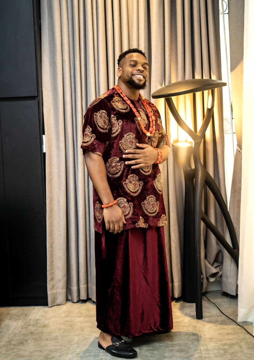 MiracleOkaforP1's tweet photo. Another Cultural day. The king had to show up #AMVCA11CulturalDay #MIRACLEOP #AMVCA11 https://t.co/p7JbAmCj80
