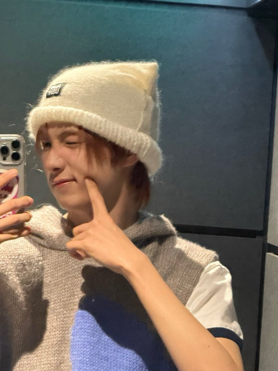 youngzzze's tweet photo. Gaaaooo. Be scared of me 🌀 https://t.co/GY1Tof6YHz