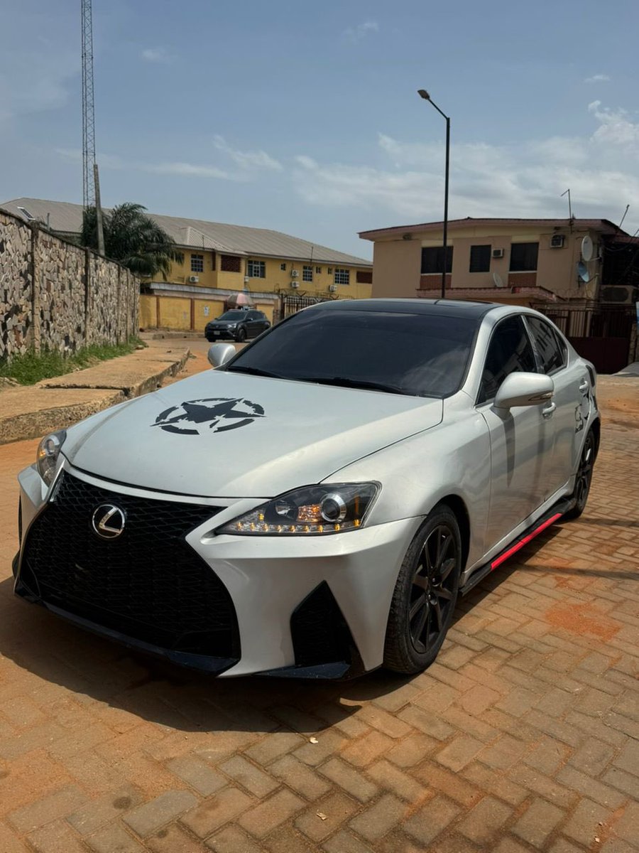 You can also pick this up for 8 million naira✍🏽