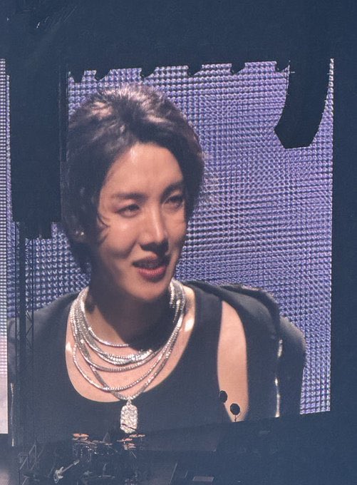 jhopewaist's tweet photo. this face card omg https://t.co/HEMIGyOvRR