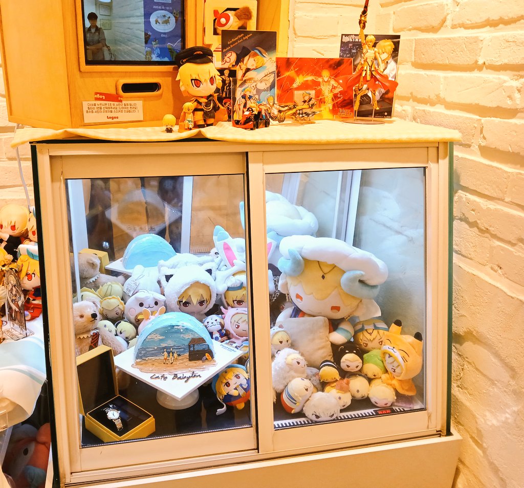 #황금의_파도를_타고_여름을_지배하라
#카페다_화려하게_간다
#서울의_하늘에_감사하도록_해라

오늘 바빌론 카페 갔다왔습니다~~~
너무너무 예쁘고 좋았어요 메뉴도 맛있구  최고였습니다✨️✨️✨️

P.s친구와 함께 갔다옴✌️