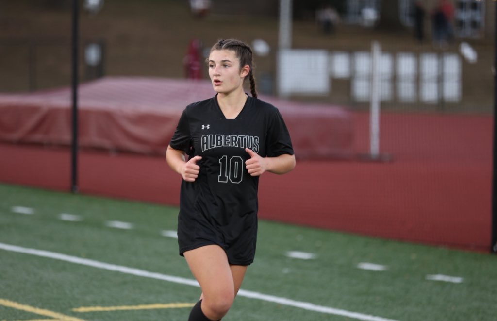 Happy Birthday to #AlbertusMagnus Freshman Katie Murphy. Hope you have a great day! 
#GirlsSoccerAMHS #fAMily
