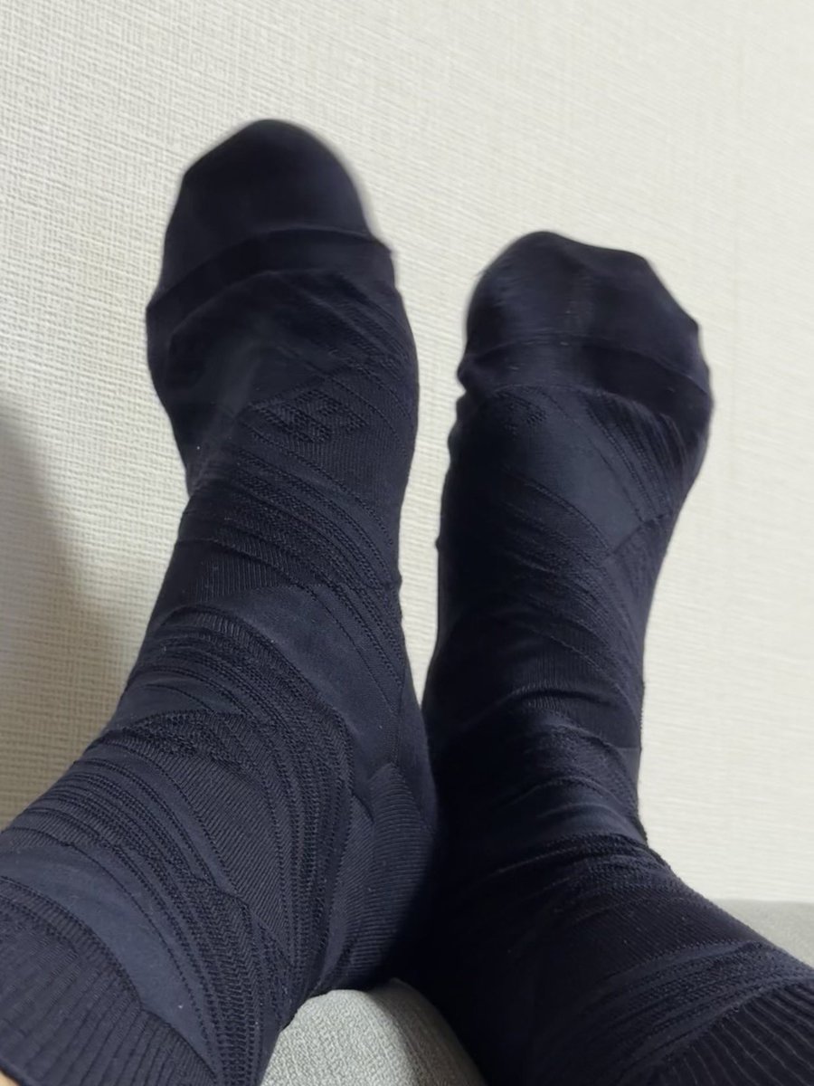 C2tGa's tweet photo. 一日中履いた新しいビジソ https://t.co/GZhnz7uwo6