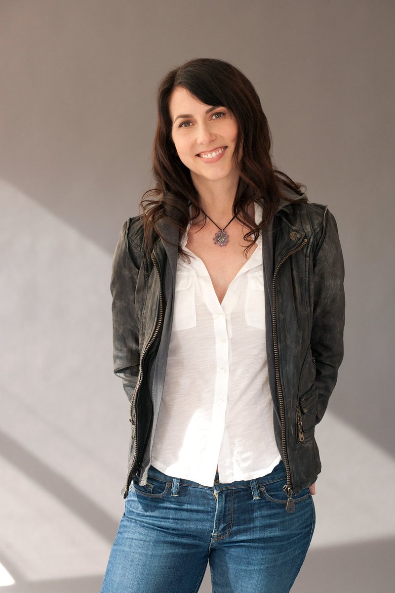 MacKenzie Scott is the hottest woman on earth