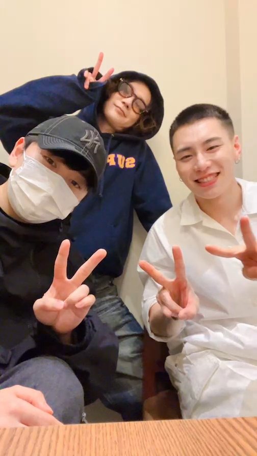 250510 상균켄타 인스타라이브 [Feat.노태현]

youtu.be/WrgSQWjRMTM?si…