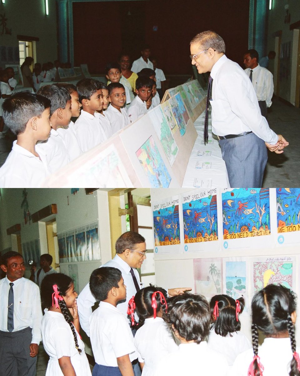 "ހިތްތަކުގެ މާމެލާމެލި، ލޮބުވެތިވި ކުޑަކުދިންނޭ
     ނިތްތަކުގެ ތާޖު ތިޔައީ، ވަތަނުގެ ވިދާ ތަރިންނޭ"

Happy Children’s Day!