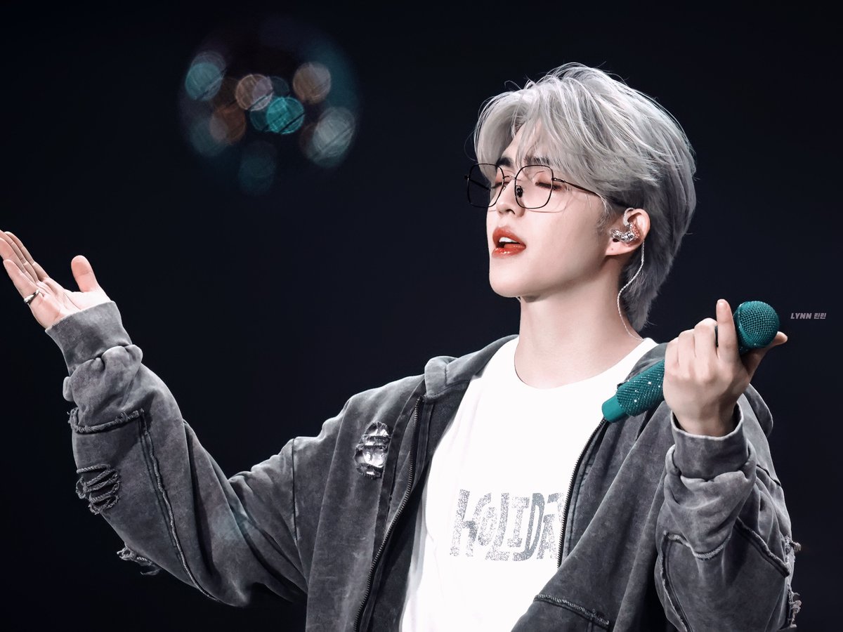 lynnmini0129's tweet photo. 250510 Holiday in SAITAMA day1
啊啊啊啊啊
#에스쿱스 #SCOUPS
#승철 #최승철 
#세븐틴  #SEVENTEEN  
@pledis_17 https://t.co/TpT4qzyw2r