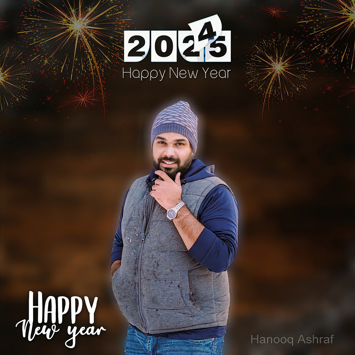 AHanooq's tweet photo. Wishing you a bright, beautiful and blessed new year! " 

🎅 #newyear #ny #happynewyear #hanooqashraf #newyeareve #newyear2025 #newyearnewme #snowman  #AñoNuevo #instagood #hello2025 #celebrate #celebration #newyearsday #dec31 #jan1 #instamoment #magic #hapiness #wintertime https://t.co/0xhcElsCxe