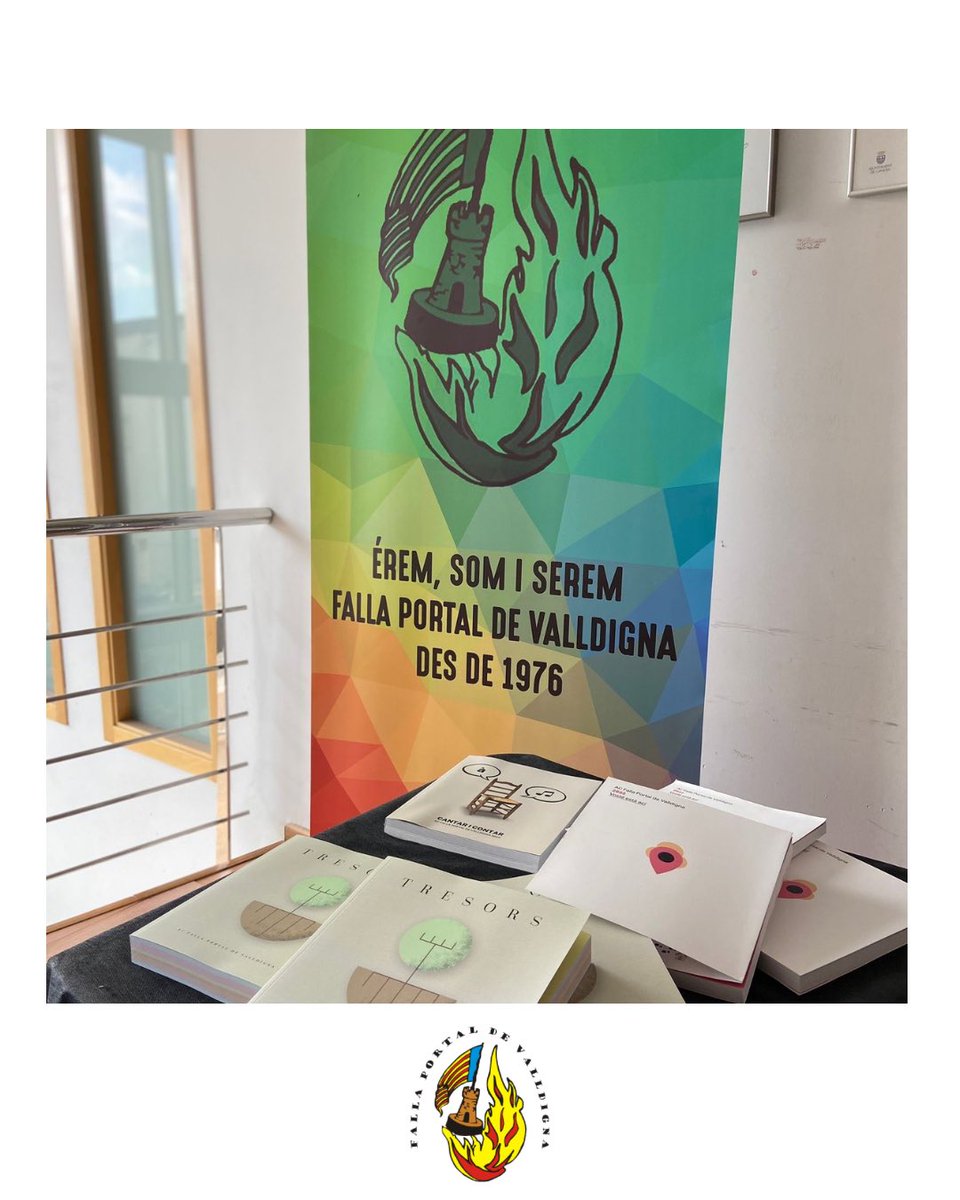 FallaPortal's tweet image. Hui hem acudit a la cita llibretera: l’àgora dels llibrets fallers. El Museu faller de Gandia ha celebrat la seua 19na Mostra de llibrets. La mostra és un punt de trobada idoni per a compartir, idees i crear sinèrgies de col.laboració. Gràcies per la invitació! Fins l’any que ve!