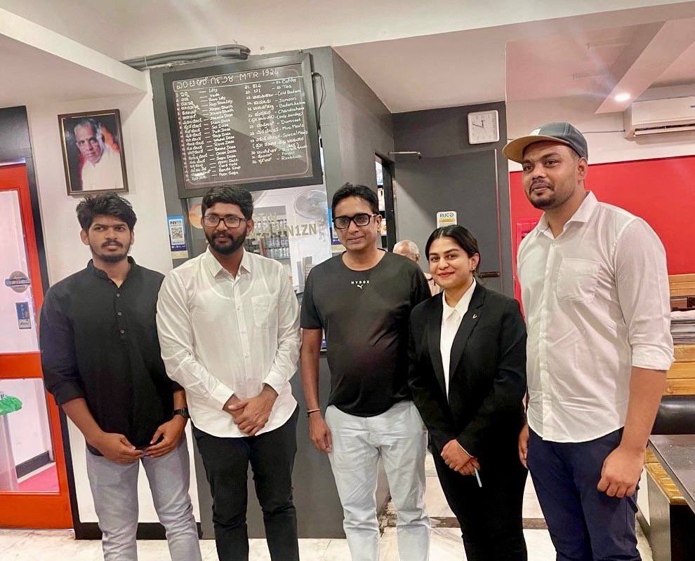 kanthakumarr's tweet photo. That’s a major development—congratulations to our Team @AKSSAofficial Shri Vivek Subba Reddy Sir’s support is a big boost, given his experience and stature as President of the Bangalore Bar Association. His involvement could bring much-needed attention and weight to the plea for re-examination in the KAS matter on 11th of June.

Keep the momentum strong, and continue uniting voices for justice.