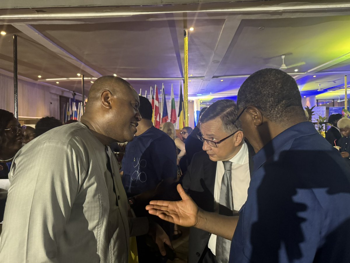 Ambrose James (@ambrosejames12) on Twitter photo Europe Day 2025, celebrating Peace and Unity. At the National Authorising Office we continue to facilitate GoSL🇸🇱- EU 🇪🇺Development Cooperation <a href="/JJankowskiEU/">JacekJankowskiEU</a> <a href="/moped2025/">Ministry of Planning and Economic Development</a> <a href="/EUinSierraLeone/">EU in Sierra Leone</a> #NAOSL Europe Day 2025, celebrating Peace and Unity. At the National Authorising Office we continue to facilitate GoSL🇸🇱- EU 🇪🇺Development Cooperation <a href="/JJankowskiEU/">JacekJankowskiEU</a> <a href="/moped2025/">Ministry of Planning and Economic Development</a> <a href="/EUinSierraLeone/">EU in Sierra Leone</a> #NAOSL