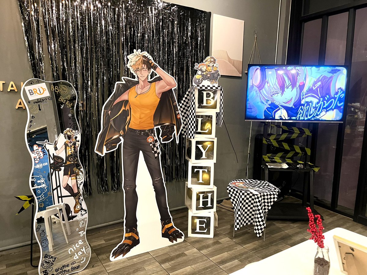 Blythe Baby Paws Café tweet media