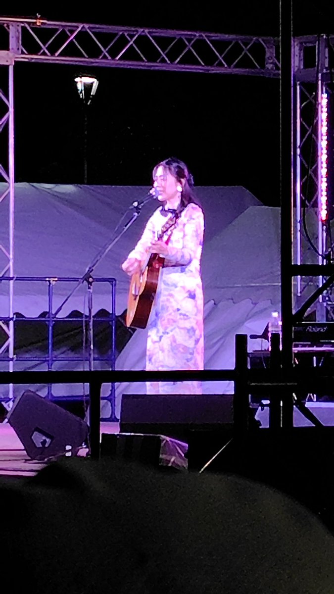 nodakumagorou's tweet photo. 新開地音楽祭ゲスト植村花菜さん　トイレの神様　生歌聴けた(⁠≧⁠▽⁠≦⁠)��泣くね。　2025年5月10日 #新開地音楽祭　#植村花菜 https://t.co/jcBTFxQsZ2