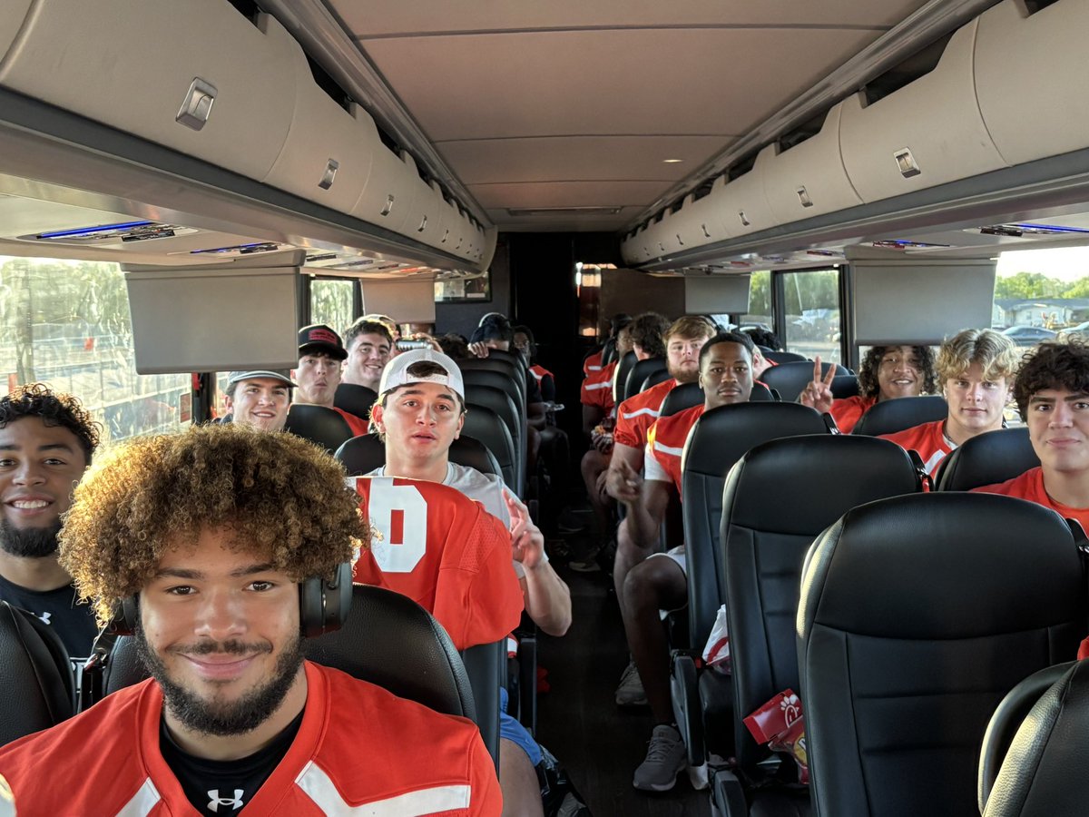 Travis Bush (@coachtbush) on Twitter photo We saved the best community service day for the last one. Extremely excited to head to Brownsville this morning and hang out with our friends from the <a href="/MoodyClinic/">Moody Clinic</a>!!
#RallyTheValley
#RiseUp✌🏼 We saved the best community service day for the last one. Extremely excited to head to Brownsville this morning and hang out with our friends from the <a href="/MoodyClinic/">Moody Clinic</a>!!
#RallyTheValley
#RiseUp✌🏼