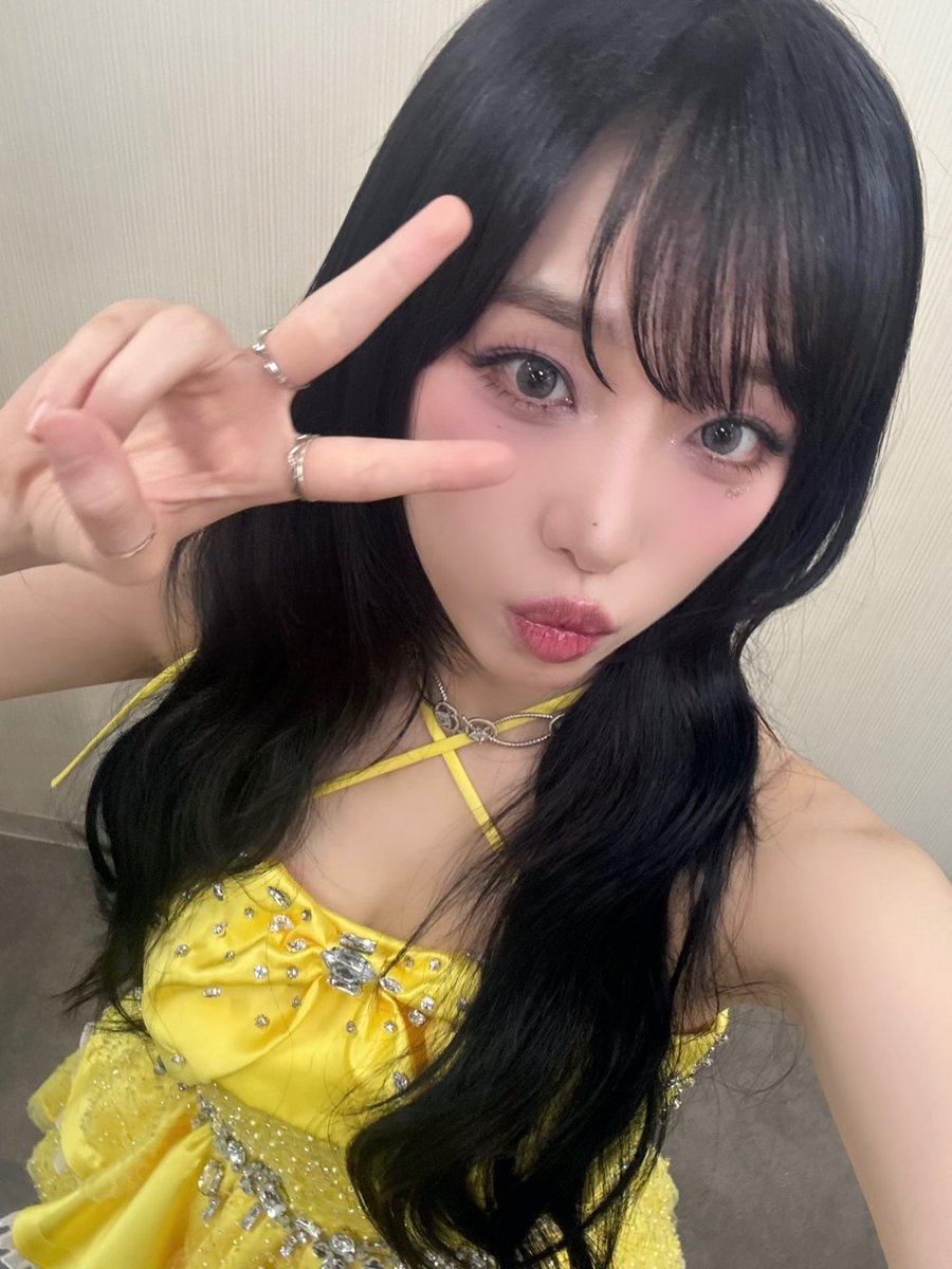 최예나 tweet media