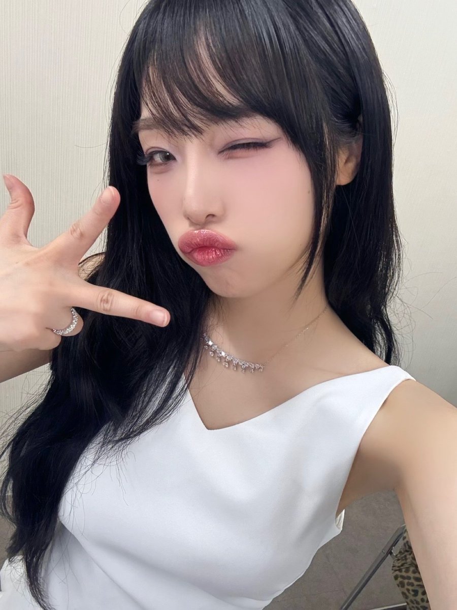 최예나 tweet media