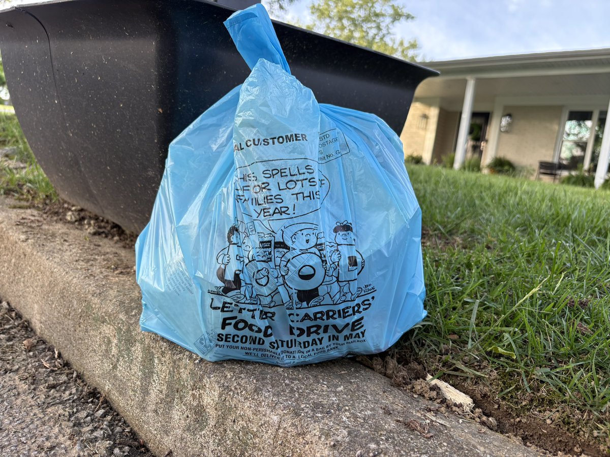 Chad R. Aull (@chadaull) on Twitter photo Today is #stampouthunger day. Fill a bag and help feed families in our community. Thank you <a href="/UFCW/">UFCW</a>, <a href="/NALC_National/">Letter Carriers</a>, <a href="/KYAFLCIO/">KYAFLCIO</a>, all other partners for making this happen each year! Today is #stampouthunger day. Fill a bag and help feed families in our community. Thank you <a href="/UFCW/">UFCW</a>, <a href="/NALC_National/">Letter Carriers</a>, <a href="/KYAFLCIO/">KYAFLCIO</a>, all other partners for making this happen each year!