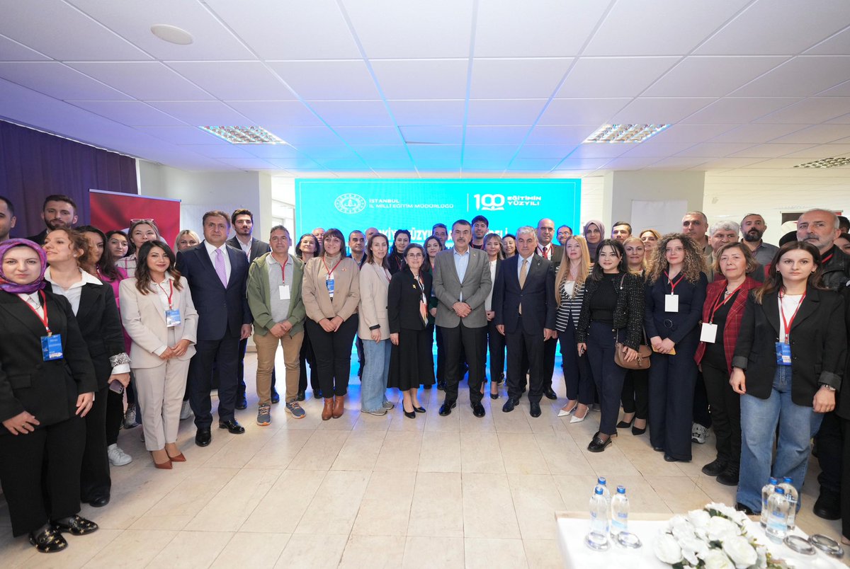 Millî Eğitim Bakanımız Sayın Yusuf Tekin’in teşrifleriyle gerçekleştirdiğimiz “Türkiye Yüzyılı Maarif Modelinin İstanbul Saha Uygulamaları: İzleme - Değerlendirme ve Mesleki Gelişim Çalıştayı” eğitim camiamız için ufuk açıcı, yol gösterici bir istişare zemini oldu.

Eğitim