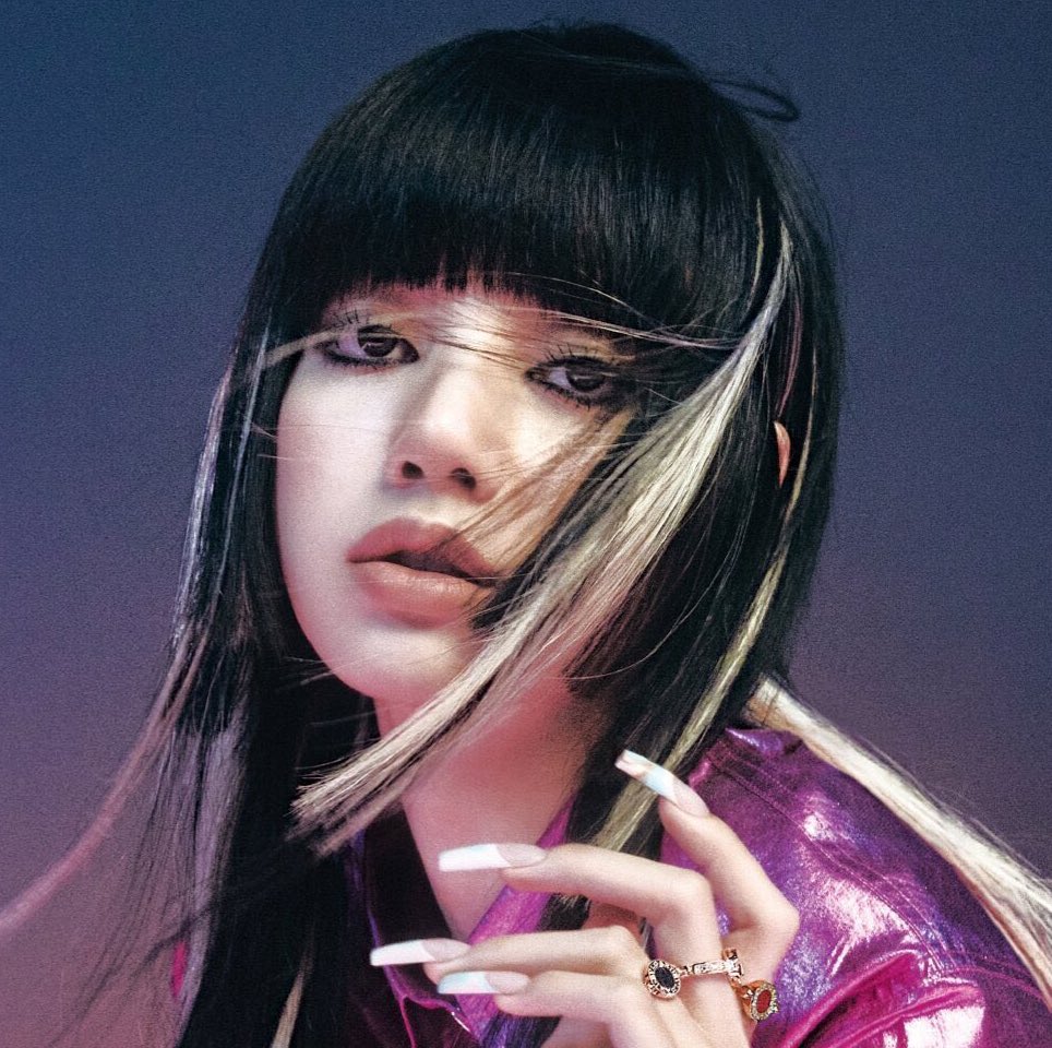 ROSÉ (7.6B) is now the 6th K-pop soloist with the most audio streams in history, surpassing LISA (7.4B).