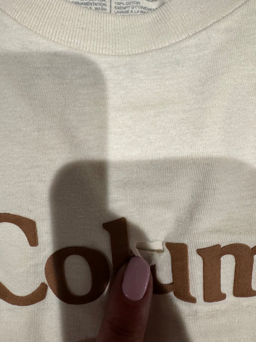 anw7292's tweet image. @Macys
 Your online pricing is a scam! Charged more than the tag, then got a damaged product with a hole. Deceptive from start to finish! Fix this now or lose customers!  #MacysFail #CustomerService, #Retail