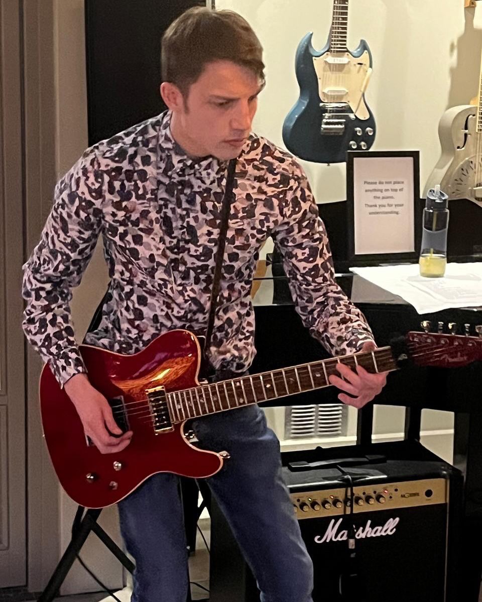 DanAshplant's tweet image. Thank You to everyone watching Dan at The Peninsula Guernsey last night, was a great way to end Liberation Day 80 in Guernsey 🇬🇬 #danashplant #reallive #peninsulahotelguernsey #guernsey #channelislands #liberationday @LiberationGSY