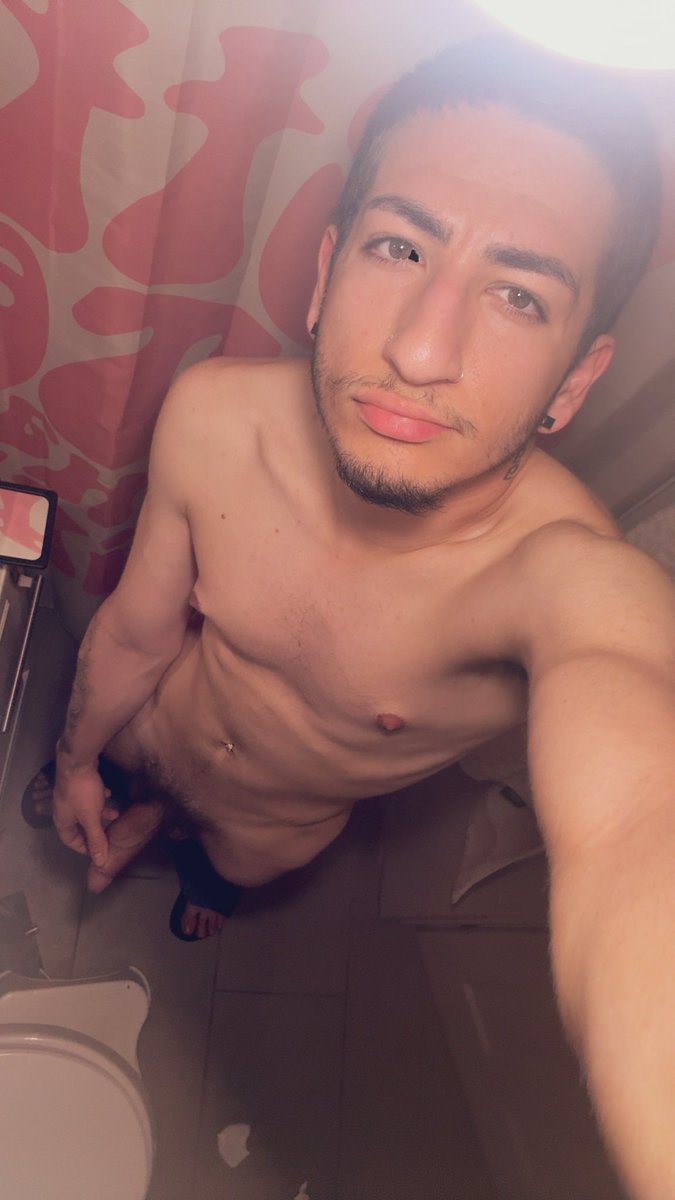 jasongomez323's tweet photo. the harder it gets, the better it feels in the end huh. asi es la vida. 😈así que aguanta. better things are cumming ur way https://t.co/323QPcn5x2