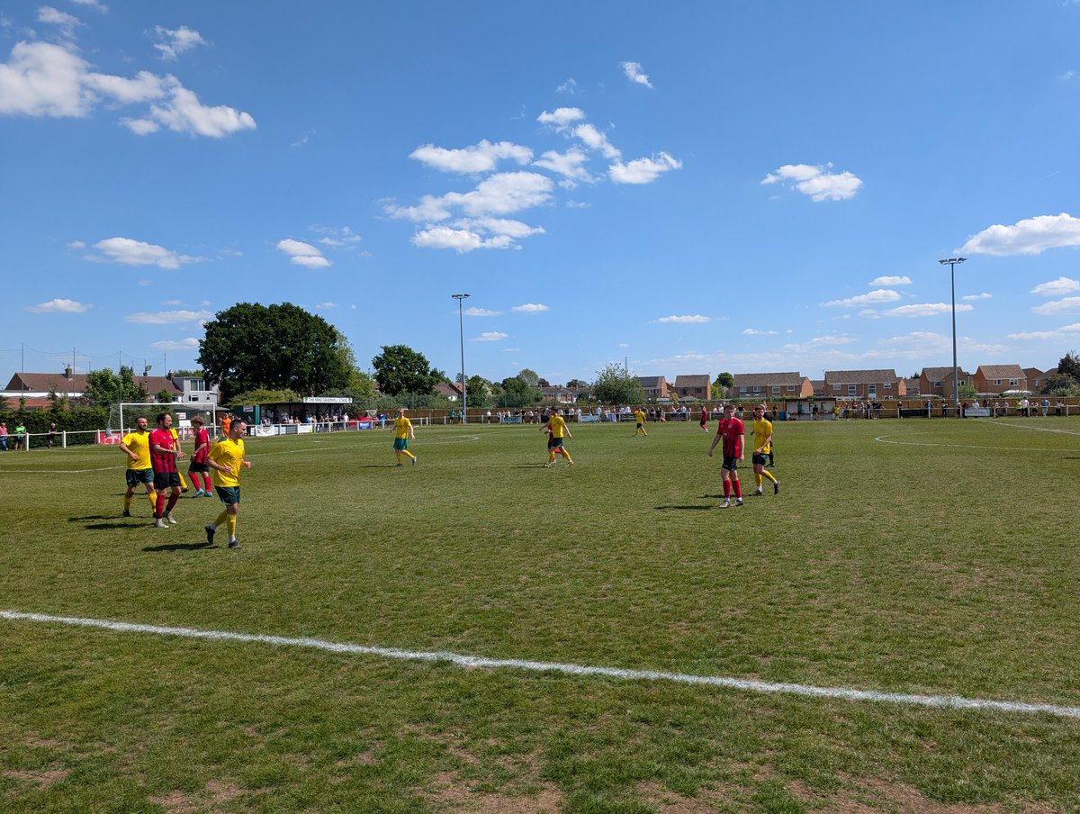 Kennington Athletic (@kenningtonafc) on Twitter photo Half way through the first half and it's 0-0 in the Presidents Cup Final. Come on <a href="/TheKennyMen/">Kennington Athletic Mens</a> ππ Half way through the first half and it's 0-0 in the Presidents Cup Final. Come on <a href="/TheKennyMen/">Kennington Athletic Mens</a> ππ
