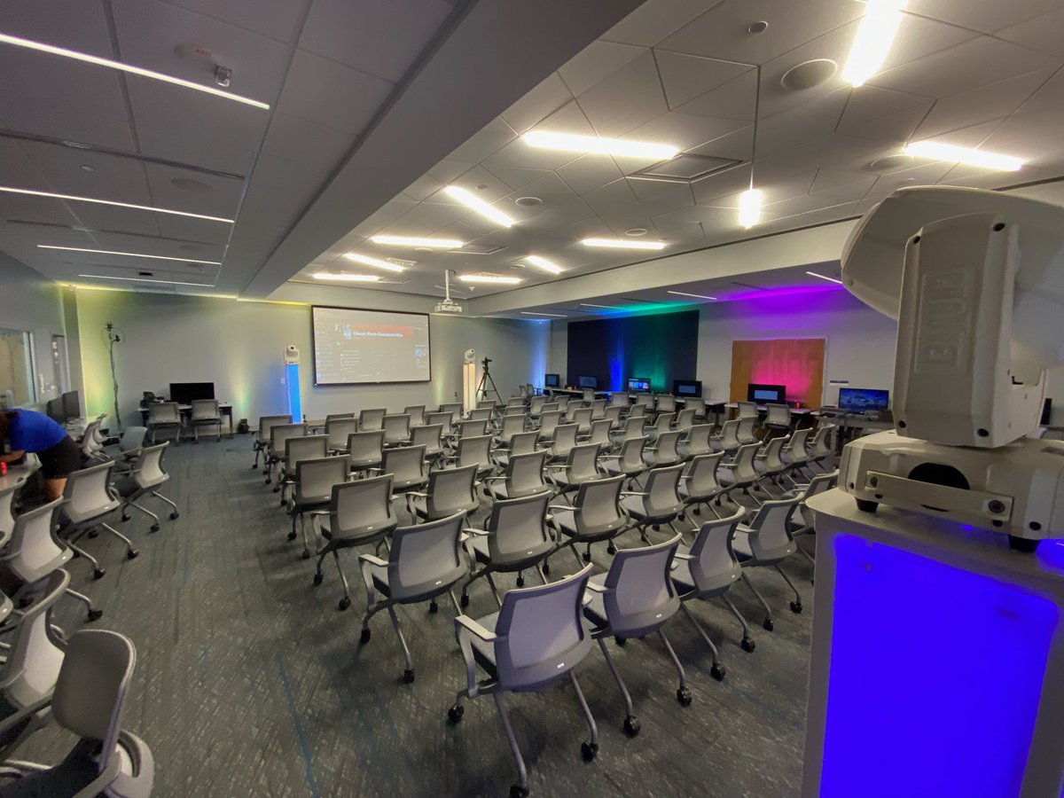 MidlandsTech's tweet photo. It’s almost GAME TIME 🎮⌨️🖥️😆- The lights are bright and gamers are getting ready! The SC eSports Championship, hosted by MTC, is set to kick off @ 9am! #midlandstech #eSports https://t.co/d3AsxECfDE