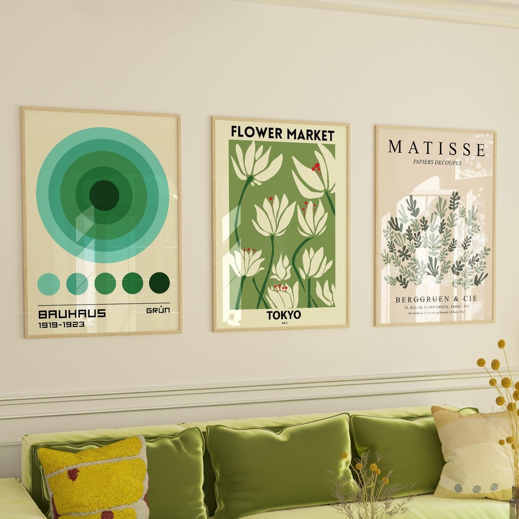AnimatoUK's tweet photo. Tried a new wall this week — green Bauhaus, soft florals, a Matisse cutout. Doesn’t match, but it feels right.

Might be my favourite mix so far. Feels like fresh air.

#HomeStyle #GalleryWallVibes https://t.co/iocXgYroXC