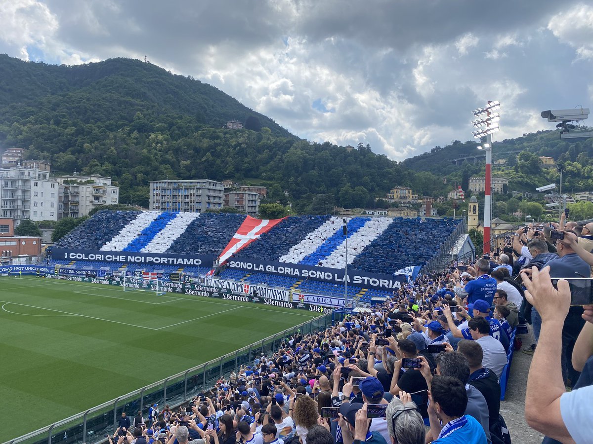 RedheadSimon's tweet image. Just like @Alvechurch1st