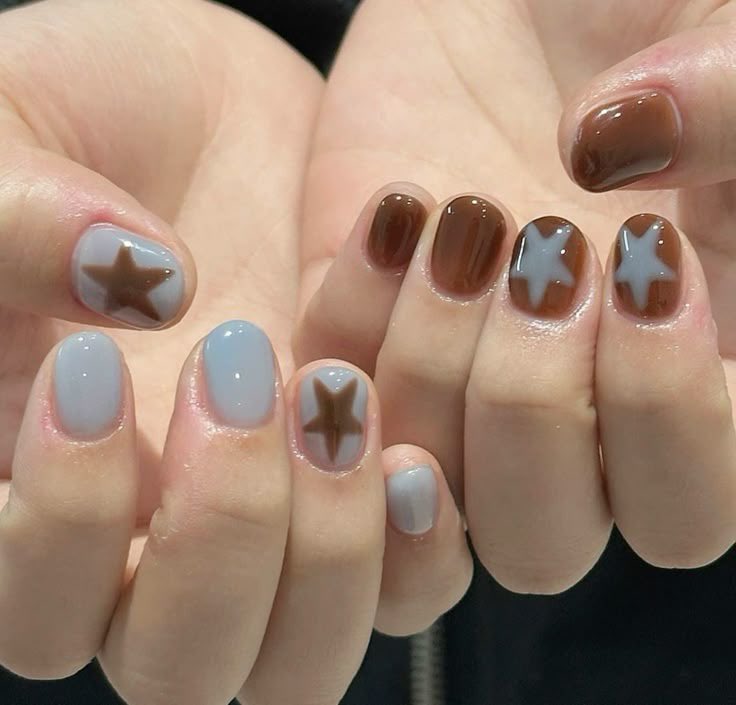 pinkglitterie's tweet image. Brown and blue combo 🐻🥣