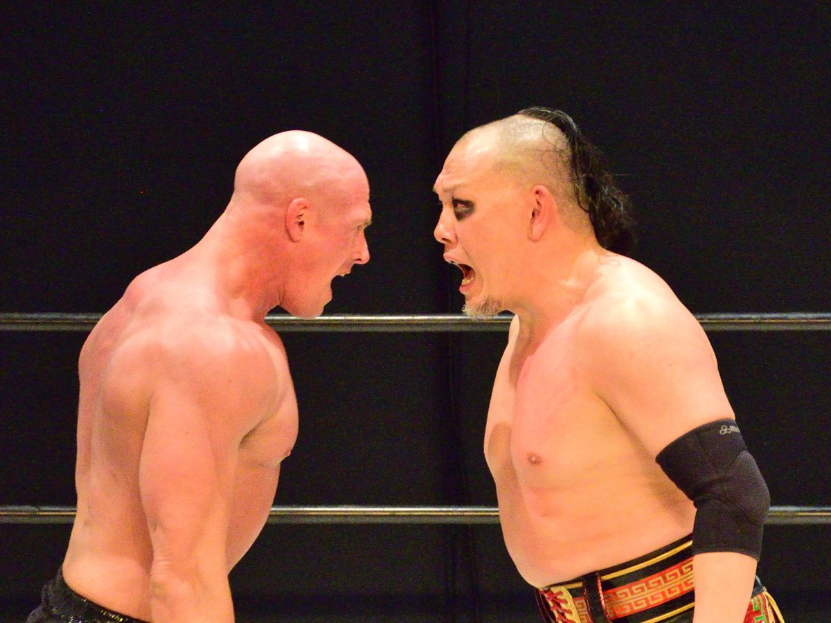 2025.05.10 GREAT 札幌コンカリーニョ大会

クリス・ヴァイス選手とKAZMA SAKAMOTO選手
デカい二人の攻防は迫力満点

#GREAT
#クリス・ヴァイス
#KAZMA SAKAMOTO