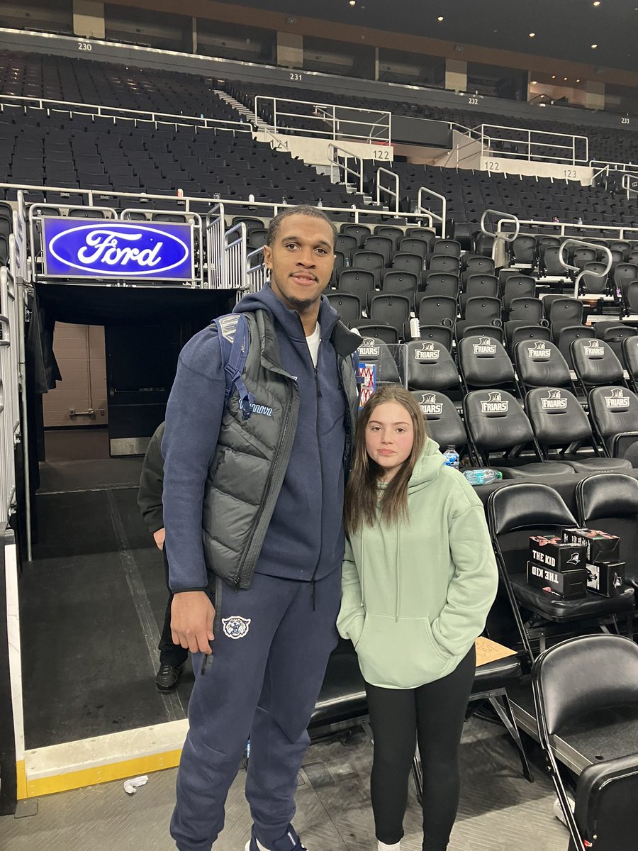 Cmelvyn1881's tweet image. @jalenbrunson1
my daughter meeting Eric and Tyler in Feb. Hoping to meet Jalen one day. #Raisingourdaughters