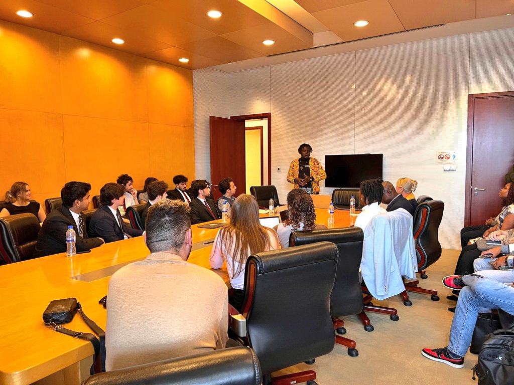 African Union Youth Program (@auyouthprogram) on Twitter photo Yesterday, the <a href="/AUYouthProgram/">African Union Youth Program</a> hosted students from <a href="/KingsAtWestern/">King's at Western</a> for an interactive session on AU's youth empowerment efforts, including the #1mNextLevel Initiative, the AU Innovation Lab, & the <a href="/AU_Fellowship/">AU Digital And Innovation Fellowship</a>. The students were also engaged on AU's gender mainstreaming work. Yesterday, the <a href="/AUYouthProgram/">African Union Youth Program</a> hosted students from <a href="/KingsAtWestern/">King's at Western</a> for an interactive session on AU's youth empowerment efforts, including the #1mNextLevel Initiative, the AU Innovation Lab, & the <a href="/AU_Fellowship/">AU Digital And Innovation Fellowship</a>. The students were also engaged on AU's gender mainstreaming work.