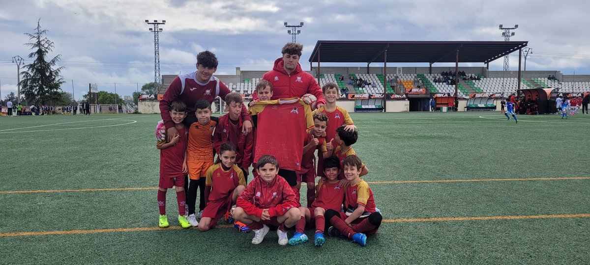 📆 Liga - Jornada 21 🏆 BENJAMÍN "C"
@cdugena_oficial 3️⃣ 🆚 6️⃣ <a href="/IveroValdemoro/">ÍVero ❤ Valdemoro ⚽️</a>

Partido contra los últimos en el que salimos confiados la 1° parte y nos ponemos 3-1. En el descanso hablamos, corregimos los fallos y los chicos han salido a por todas. Ivero❤️
#vamosivero