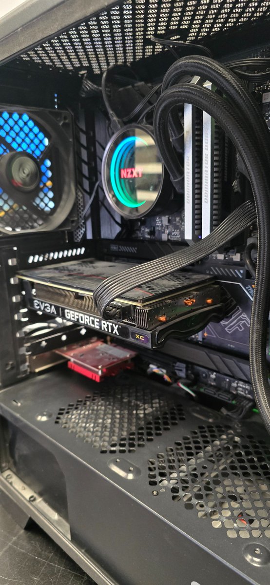hagomist's tweet photo. Upgrade ok photos

Asus tuf Z790 Plus D4
Intel i5 13400F
Kingston NV3 1to

@AsusFrance @ASUS @IntelFrance @intel @NZXTFrance @NZXT @TEAMEVGA @EvgaFrance @msifrance @msigaming @msiUSA https://t.co/CJtZEFMEFd
