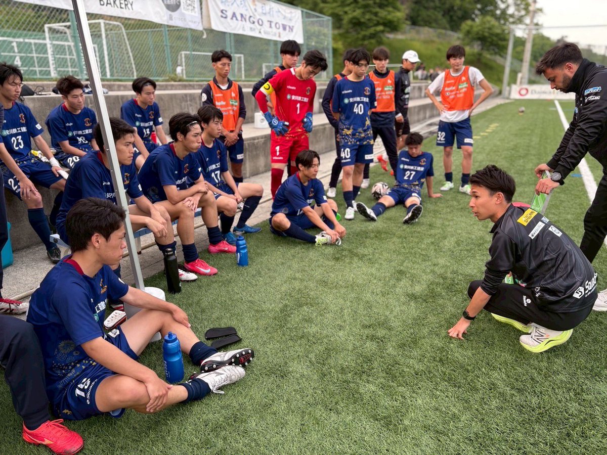 naraclub_acad's tweet photo. 【U17】
Jユースカップ 1stラウンド
vs ヴィッセル神戸U18@ナラディーア

2-0 (2-0, 0-0)

得点者
40 朝長 広翔 （#奈良クラブジュニアユース）
14 浜名 元希 （#アメージングアカデミー）

対戦していただいたヴィッセル神戸U18の皆様、応援していただいた皆様ありがとうございました。

#奈良クラブ https://t.co/OVI4zfUkjk