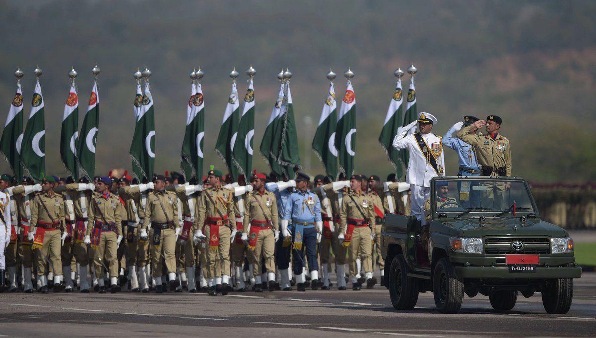 #رسميًا انتصرت باكستان

بعد توسلات هندية ووساطة سعودية وأمريكية وقطرية... باكستان تعلن موافقتها على انهاء الحرب بعد إذلالها للهندوس عبيد البقر..

الحصيلة الرئيسية خلال الحرب:

- إسقاط 4 طائرات رافال هندية.
- إسقاط سوخوي 30 هندية.
- إسقاط ميج 29 هندية.
- إسقاط 77 مسيرة هندية