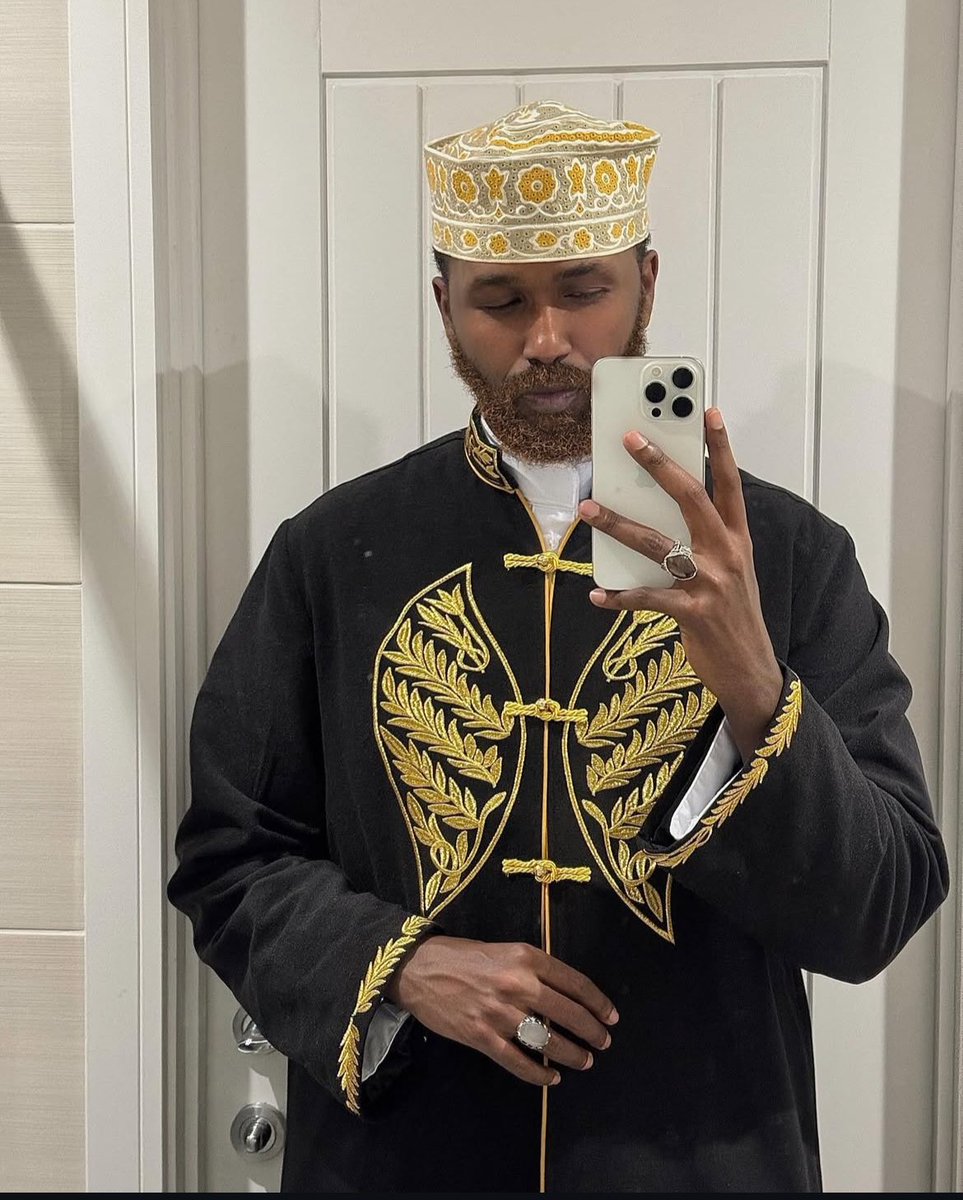 21stSultan's tweet image. BLACK SOMALI JUBBAD RESTOCK🇸🇴
TODAY 6PM BST🇬🇧
DON’T MISS OUT
VERY LIMITED WHITE JUBBAD TOO