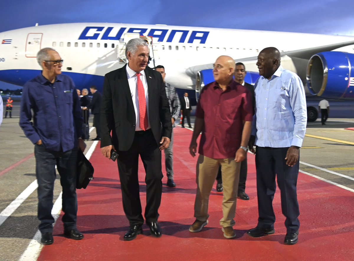 Presidencia Cuba 🇨🇺 (@presidenciacuba) on Twitter photo 🇨🇺| El presidente <a href="/DiazCanelB/">Miguel Díaz-Canel Bermúdez</a> ya está en la Patria, luego su visita a #Rusia para participar en la celebración por los 80 años de la victoria de la Gran Guerra Patria. 🇨🇺| El presidente <a href="/DiazCanelB/">Miguel Díaz-Canel Bermúdez</a> ya está en la Patria, luego su visita a #Rusia para participar en la celebración por los 80 años de la victoria de la Gran Guerra Patria.